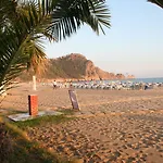 Resort Elysee 3*